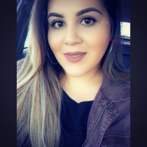 Meet your Posher, Adriana